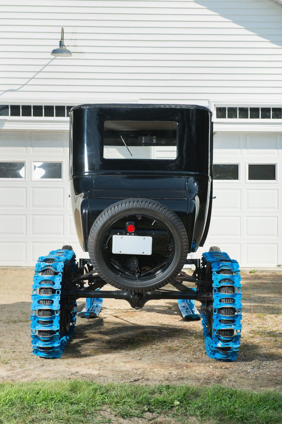  Ford Model T Snow Flyer Coupe 1925 года  (фото 12 из 22)